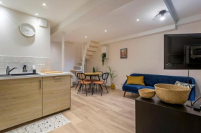Charming Duplex Nest Newly Renovated